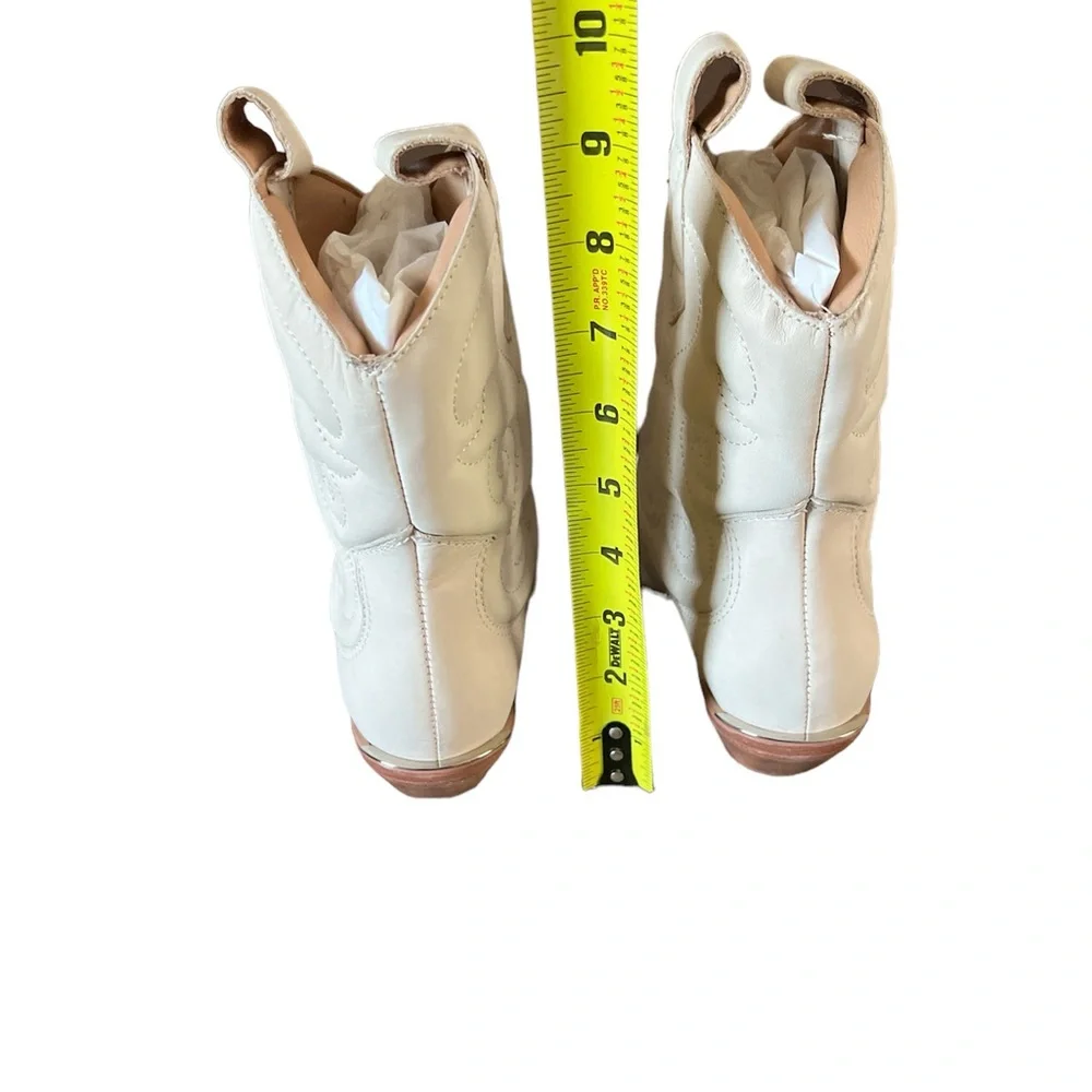 SCHUTZ Women's Zachy Booties Sz 6 M